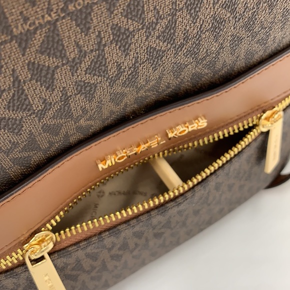 MICHAEL KORS KENLY MEDIUM BACKPACK BROWN SIGNATURE COLOR - Picture 7 of 16